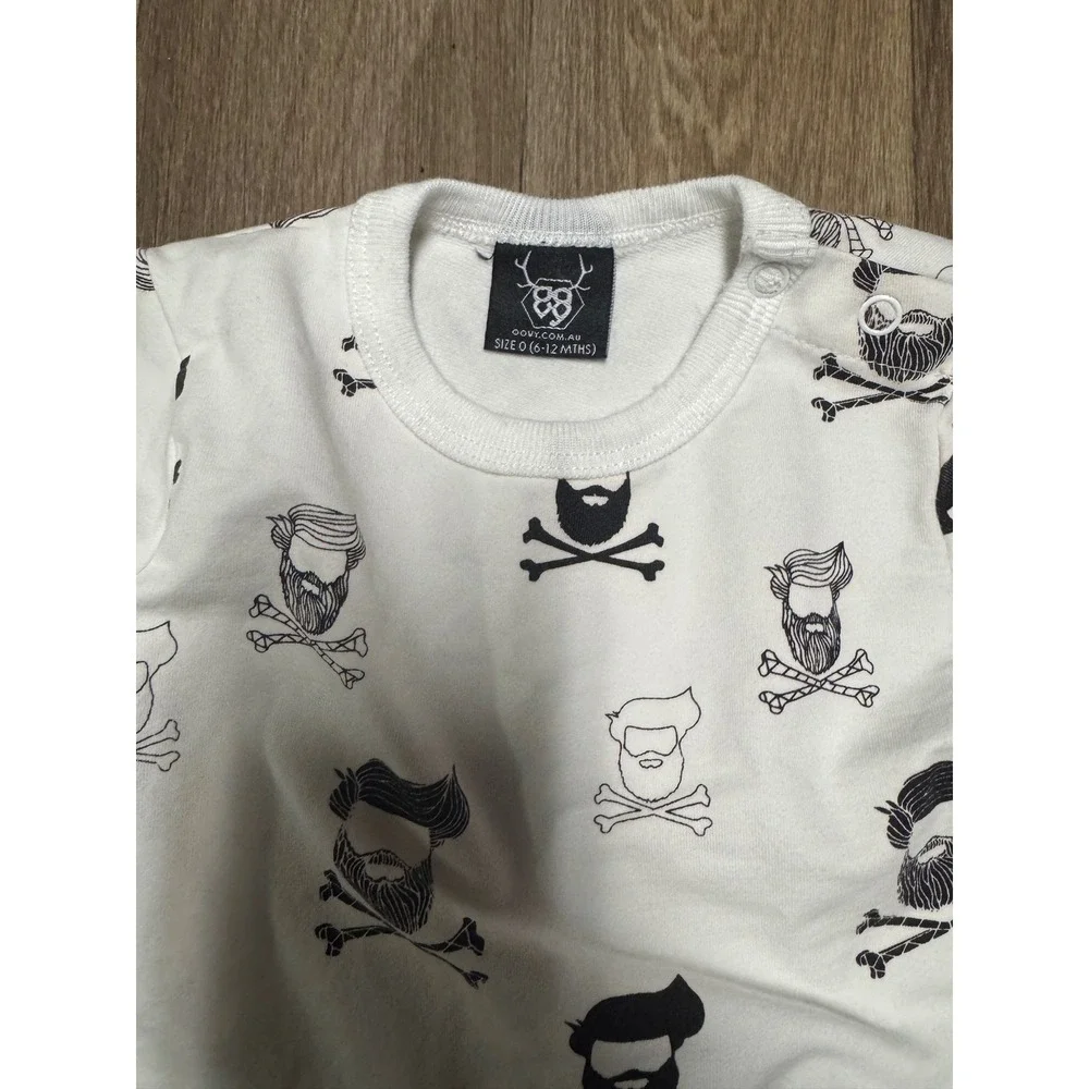 Oovy Baby Boys Bearded Skull Crossbones Romper White Black 6-12 Months Pocket